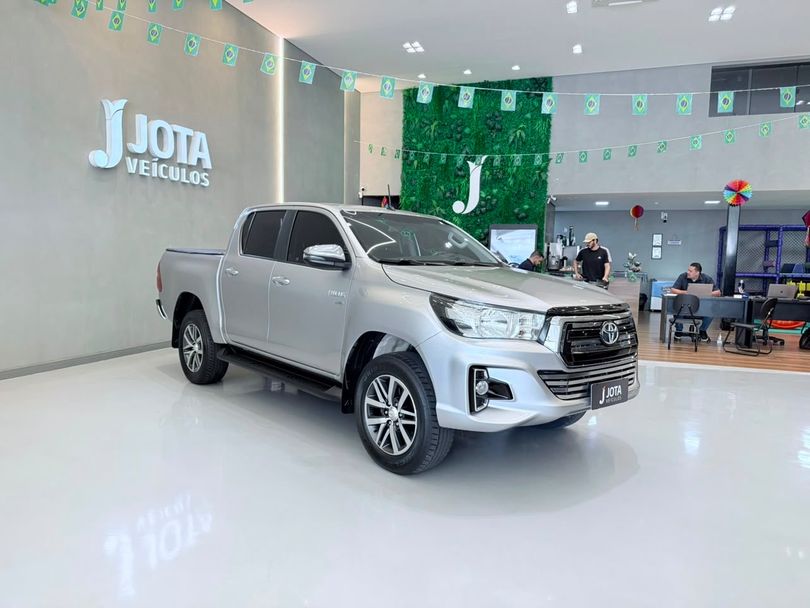 Toyota Hilux CD SRV 4x2 2.7 Flex 16V Aut.