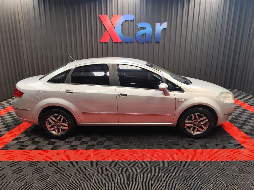 Fiat LINEA LX 1.9/ 1.8 Flex 16V Dualogic 4p