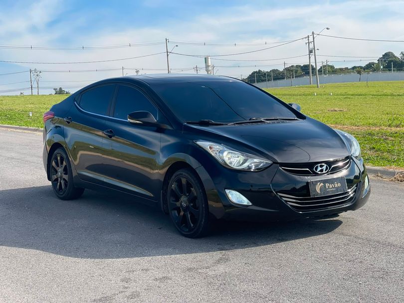 Hyundai Elantra GLS 1.8 16V Aut.