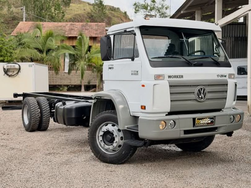 VOLKSWAGEN 17-250 E Worker 2p (diesel)