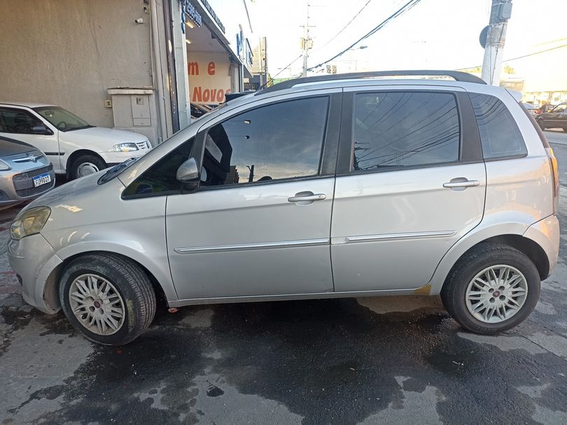 Fiat Idea ATTRACTIVE 1.4 Fire Flex 8V 5p