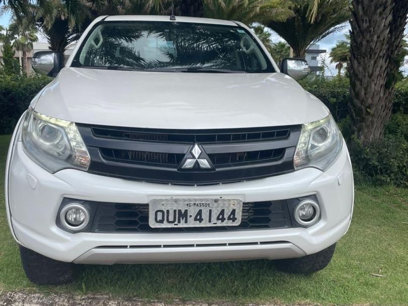 Mitsubishi L200 Sport HPE 2.5 4x4 CD DTI Dies. Aut.