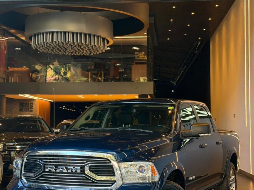 RAM CLASSIC LARAMIE 5.7 CD V8 4X4 Aut.