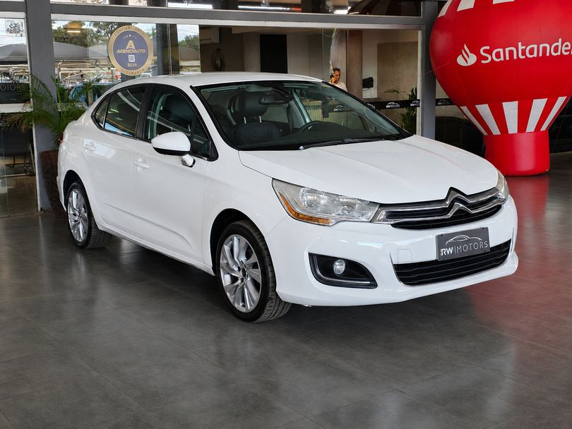 Citroën C4 LOUNGE Tendance 2.0 Flex 4p Aut.