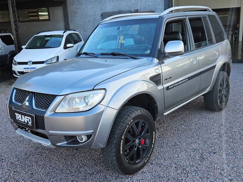Mitsubishi Pajero TR4 2.0/ 2.0 Flex 16V 4x4 Aut.