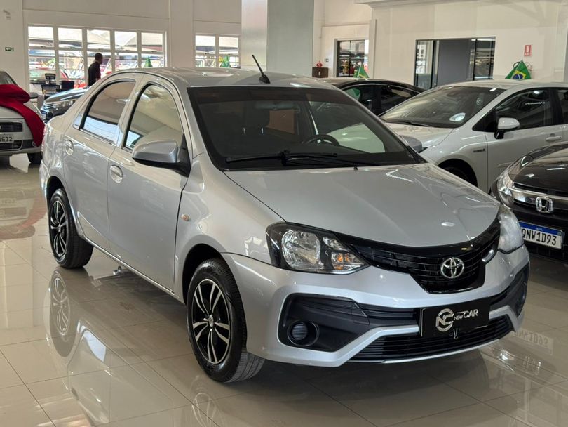 Toyota ETIOS X Sedan 1.5 Flex 16V 4p Aut.