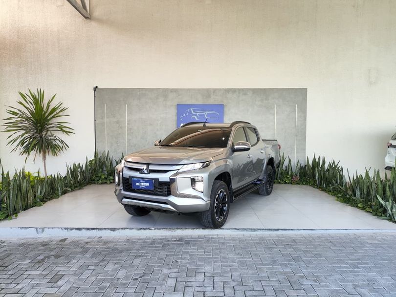 Mitsubishi L200 Triton HPE 3.2 CD TB Int.Diesel Aut