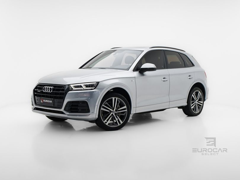 Audi Q5 Black 2.0 TFSI Quattro S tronic