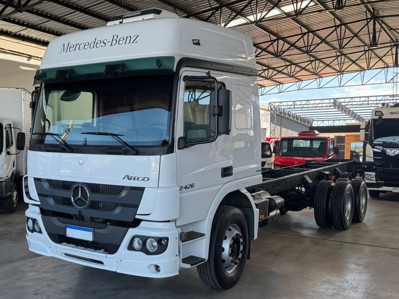 MERCEDES-BENZ Atego 2426 6x2 2p (diesel) (E5)