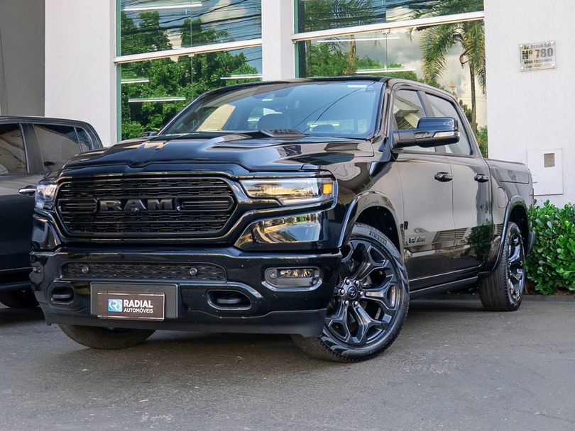 RAM 1500 LIMITED NIGHT EDITION 5.7 4x4 Aut.