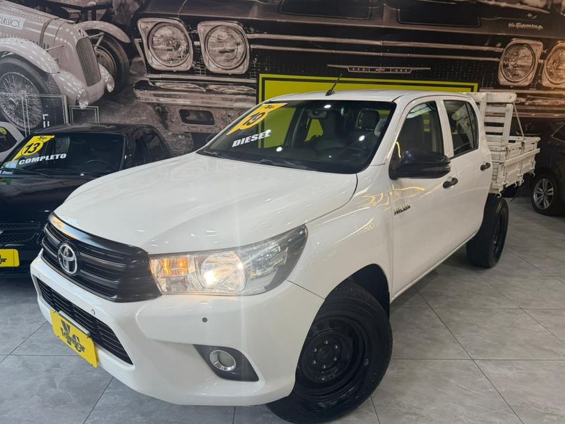 Toyota Hilux CD 4x4 2.8 Diesel Mec.