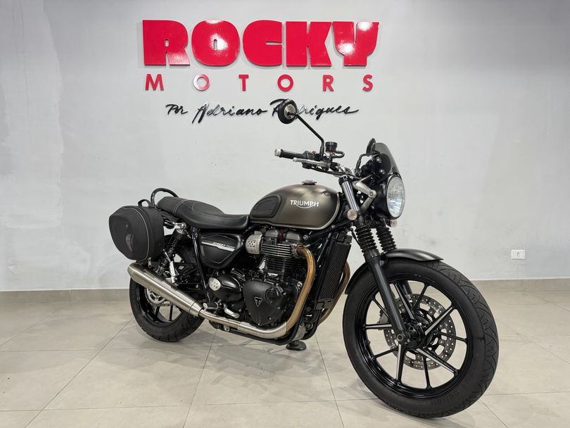TRIUMPH STREET  TWIN 900cc