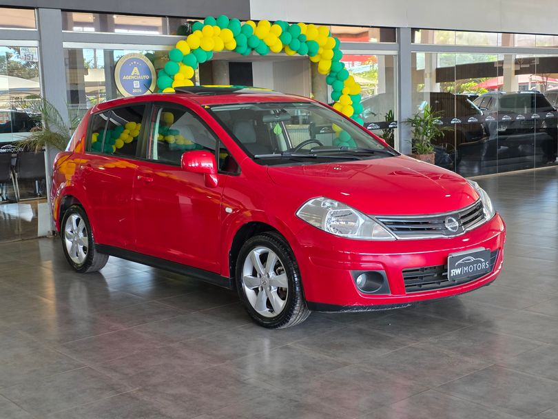 Nissan TIIDA SL 1.8/1.8 Flex 16V Aut.