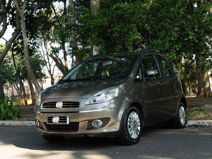Fiat Idea ESSENCE Dualogic 1.6 Flex 16V 5p