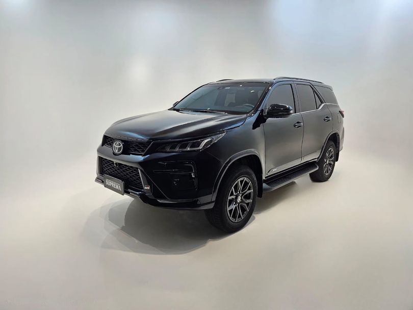 Toyota Hilux SW4 GRS 2.8 TB 4x4 Diesel Aut.