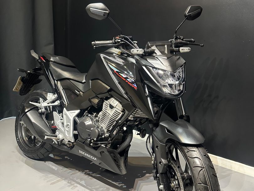HONDA CB 300F Twister Flex