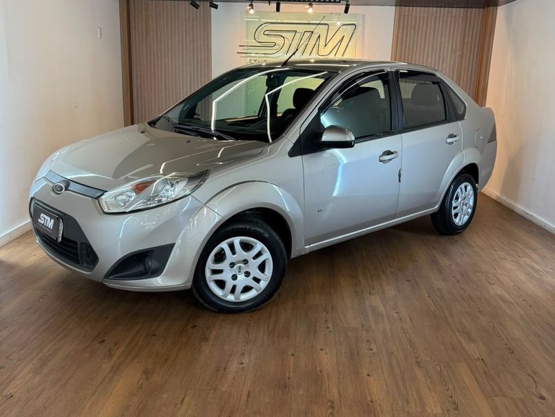 Ford Fiesta Sedan SE 1.6 8V Flex 4p