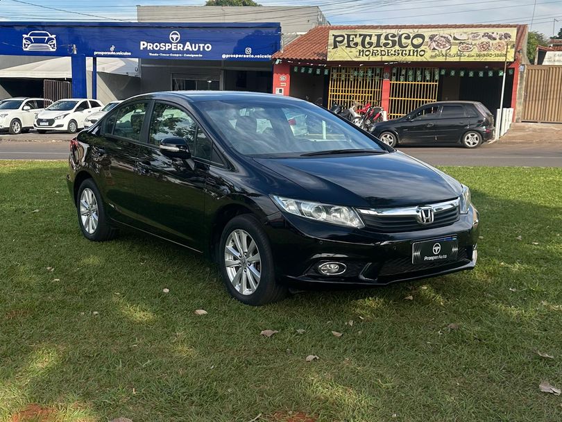 Honda Civic Sedan LXR 2.0 Flexone 16V Aut. 4p