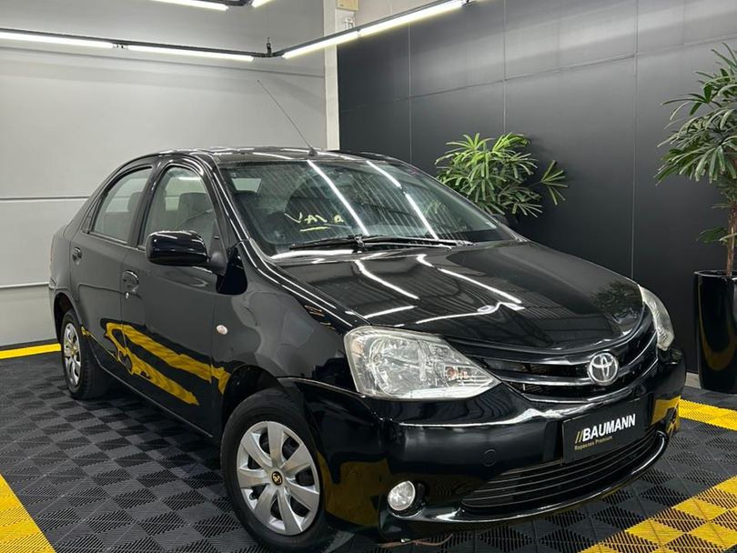 Toyota ETIOS XS Sedan1.5 Flex 16V 4p Mec.