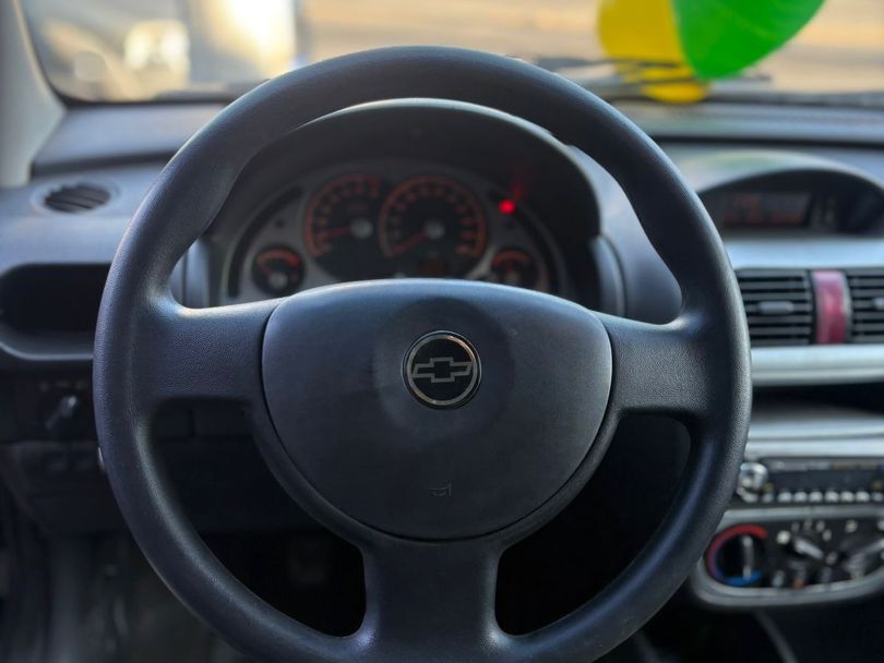 Chevrolet Corsa Hat. Premium 1.4 8V ECONOFLEX 5p