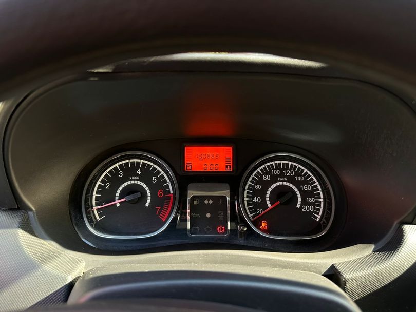 Renault LOGAN Authentique Hi-Flex 1.0 16V 4p