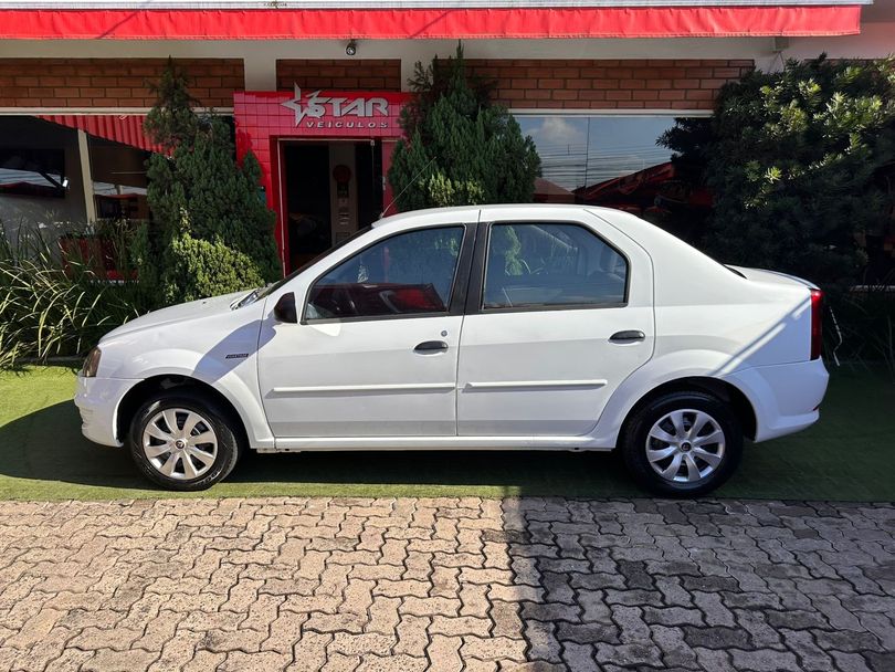 Renault LOGAN Authentique Hi-Flex 1.0 16V 4p