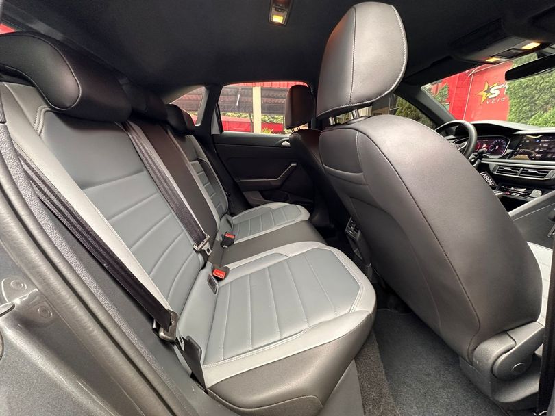 VolksWagen Nivus Highline 1.0 200 TSI Flex Aut.
