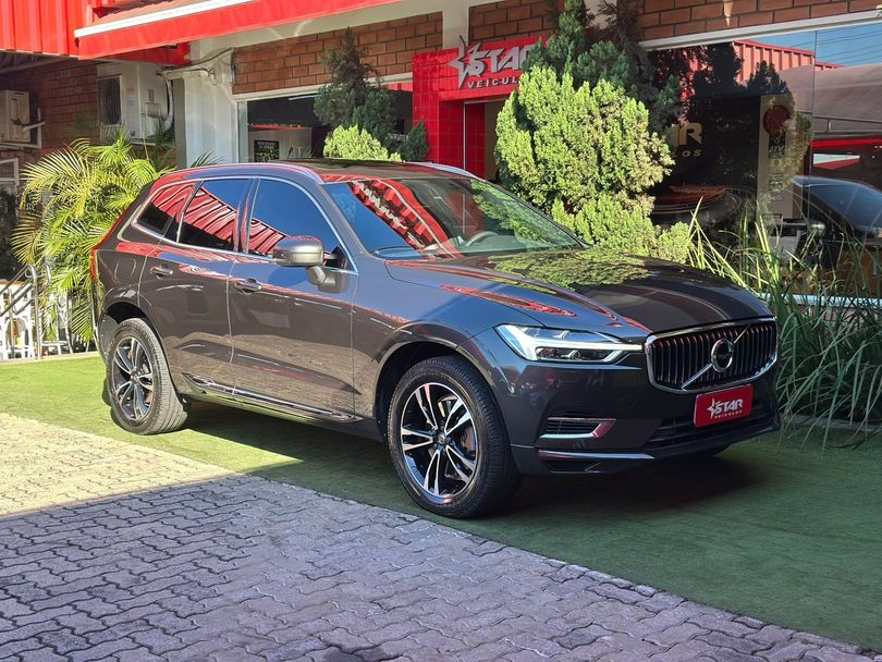 Volvo XC 60 T-8 MOMENTUM 2.0 (Híbrido)