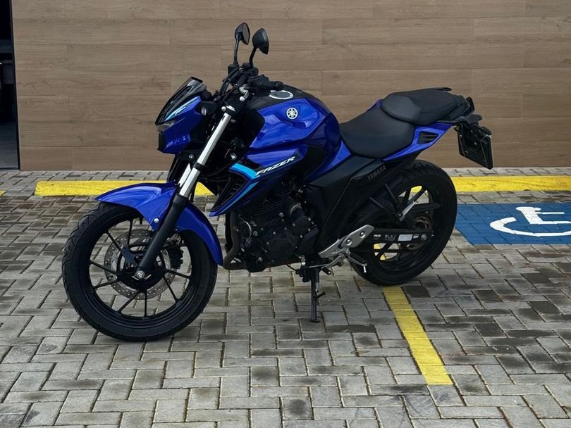 YAMAHA FZ25 250 FAZER CONNECTED
