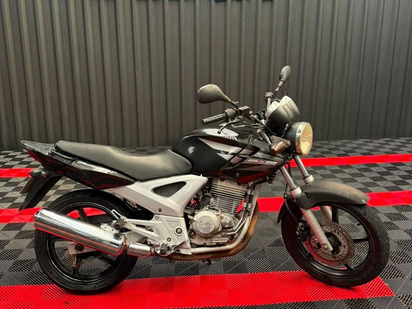 HONDA CBX 250 TWISTER