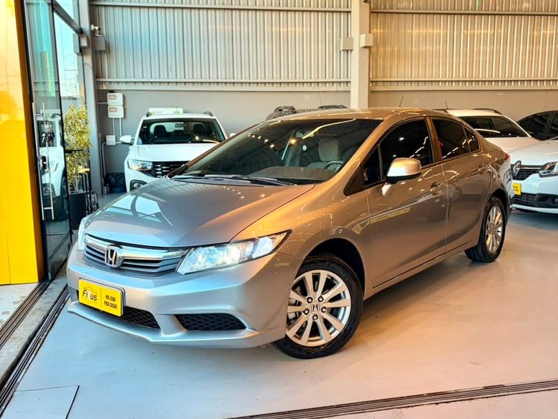 Honda Civic Sedan LXS 1.8/1.8 Flex 16V Aut. 4p