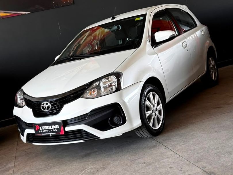 Toyota ETIOS X Plus 1.5 Flex 16V 5p Aut.