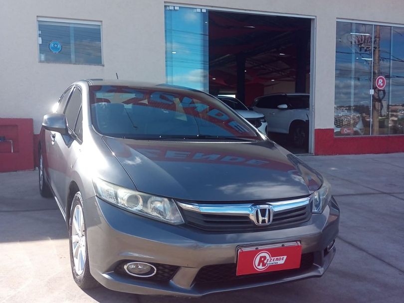 Honda Civic Sedan LXS 1.8/1.8 Flex 16V Mec. 4p