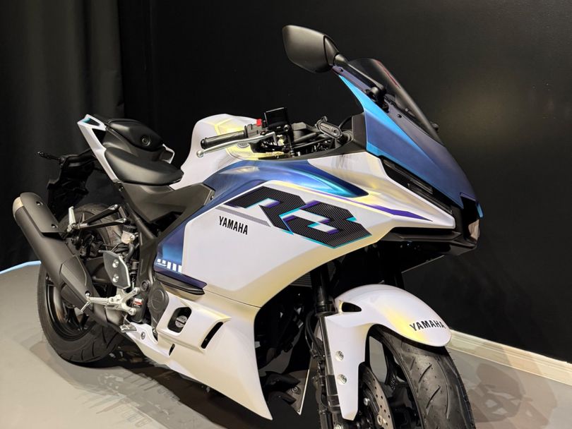 YAMAHA YZF R-3 CONNECTED 321/ABS