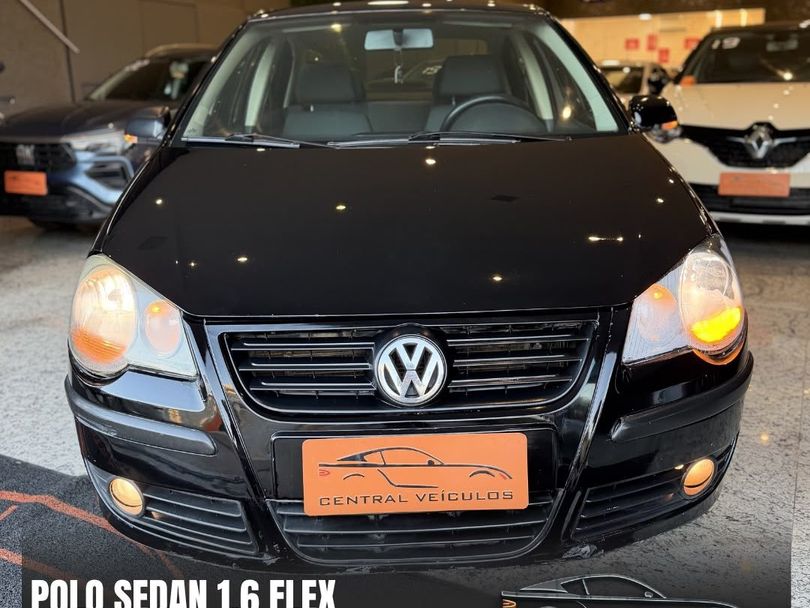 VolksWagen Polo Sedan 1.6 Mi Total Flex 8V 4p