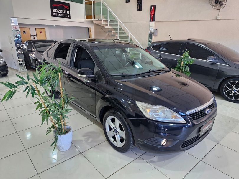 Ford Focus 2.0 16V/SE/SE Plus Flex 5p Aut.