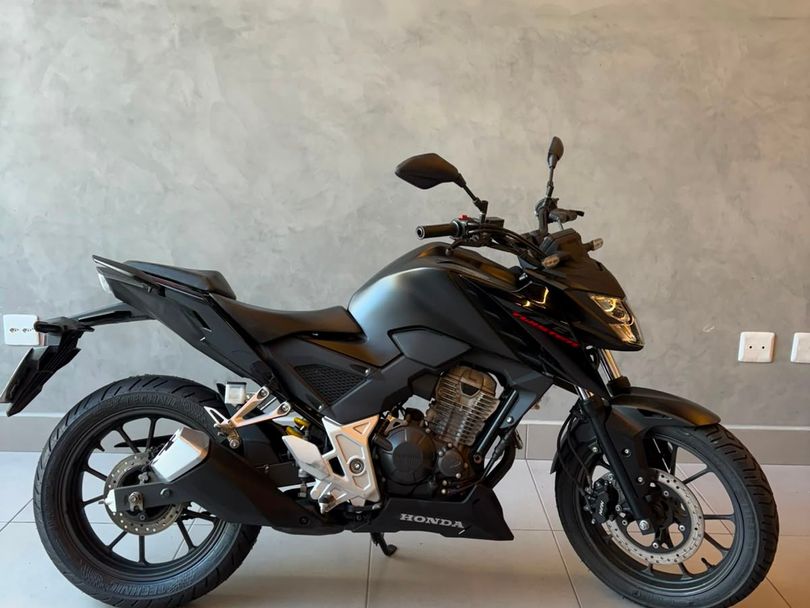 HONDA CB 300F Twister Flex