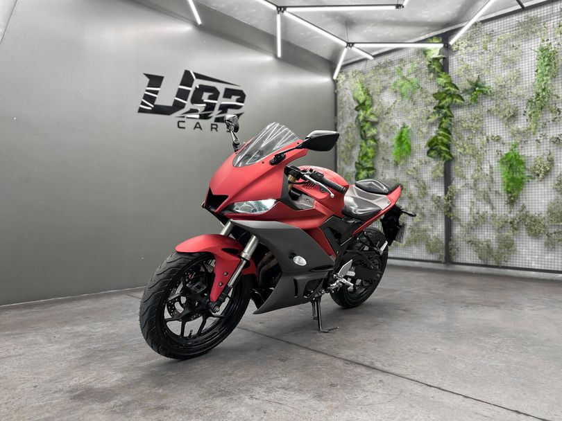 YAMAHA YZF R-3 321/ABS