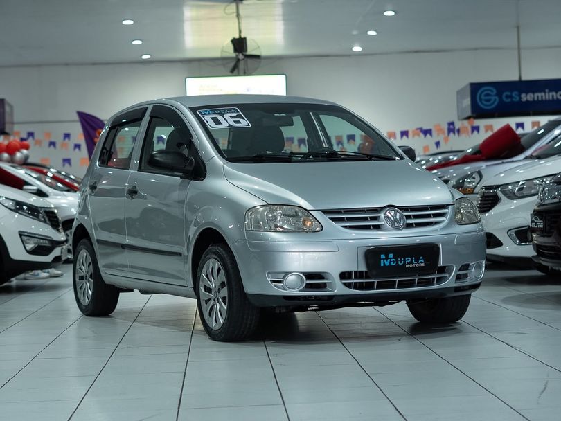 VolksWagen Fox Plus 1.6Mi/ 1.6Mi Total Flex 8V 4p