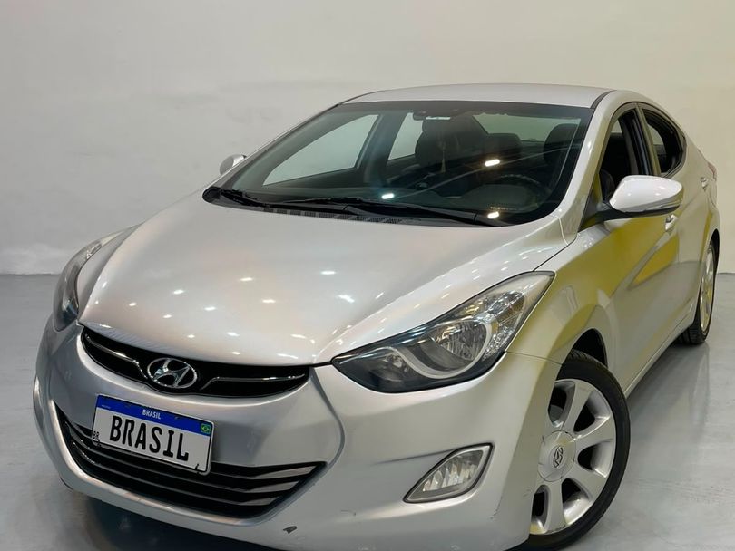 Hyundai Elantra GLS 1.8 16V Aut.