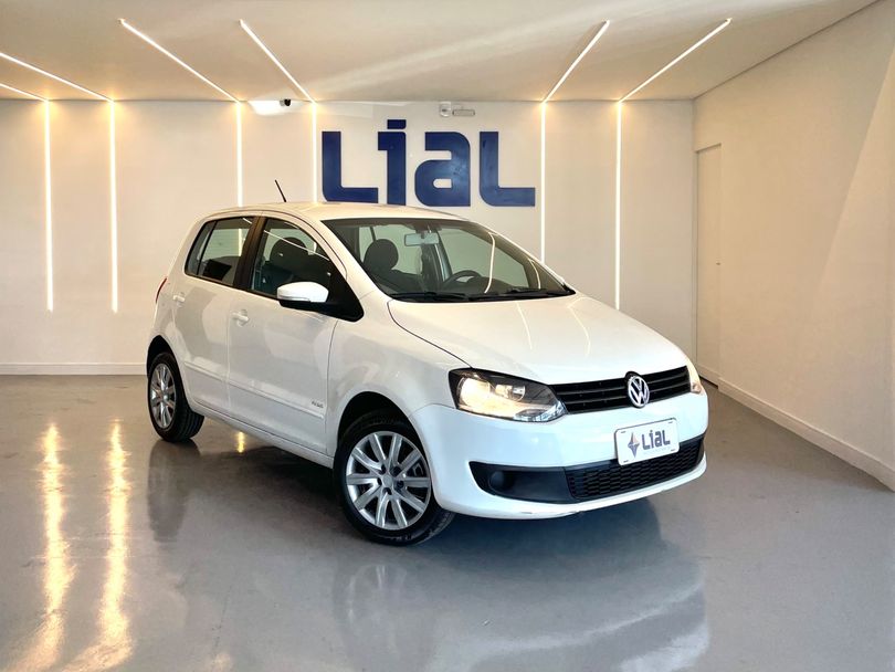 VolksWagen Fox 1.6 Mi Total Flex 8V 5p