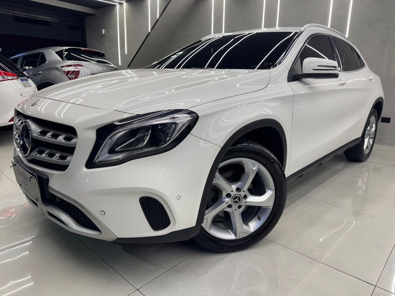 Mercedes GLA 200 Advance 1.6/1.6 TB 16V Flex Aut.