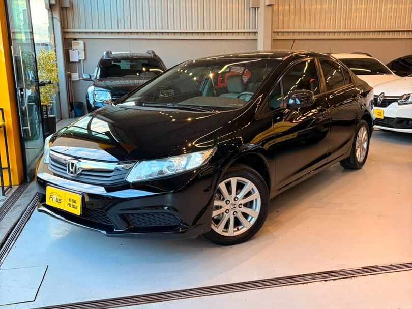 Honda Civic Sedan LXS 1.8/1.8 Flex 16V Aut. 4p