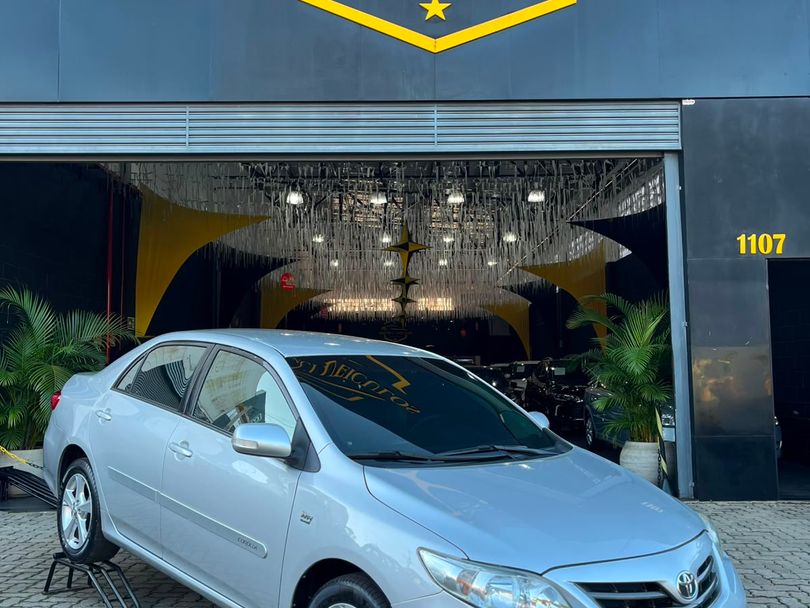 Toyota Corolla XEi 2.0 Flex 16V Aut.