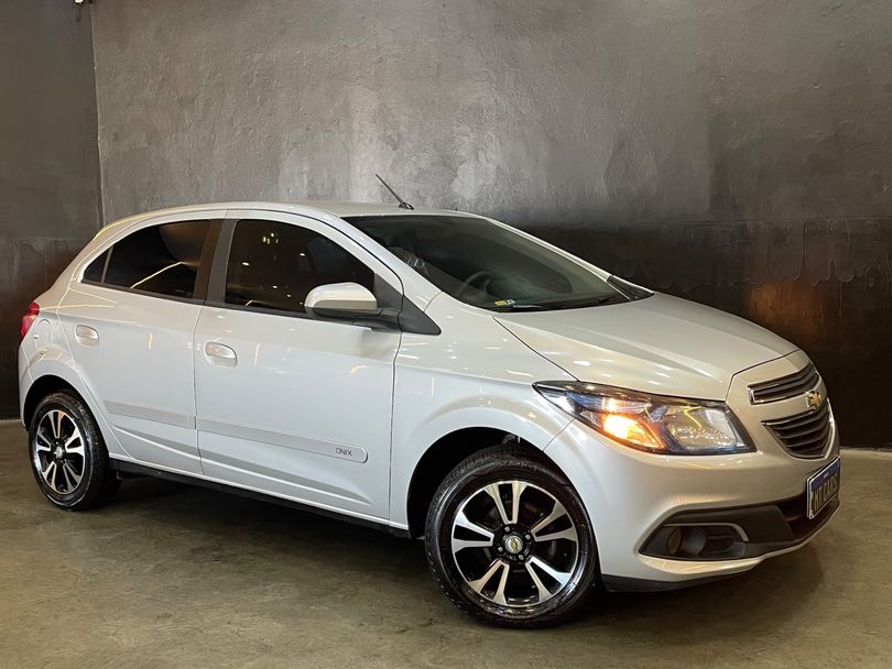 Chevrolet ONIX HATCH LTZ 1.4 8V FlexPower 5p Mec.