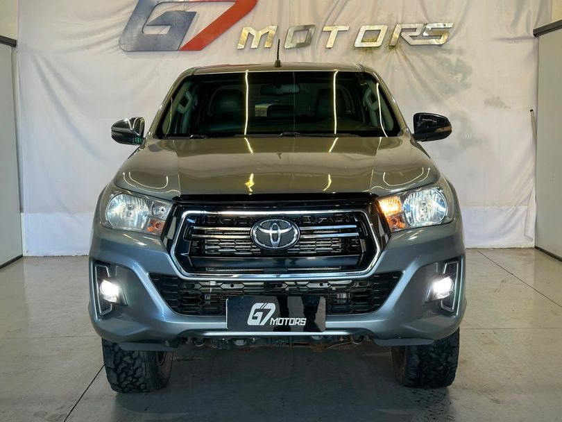 Toyota Hilux CD SRV 4x4 2.8 TDI Diesel Aut.
