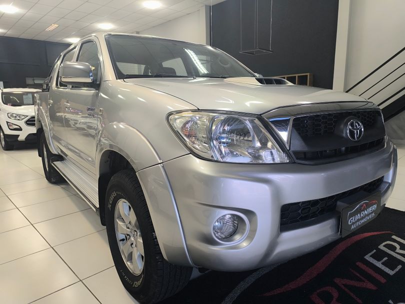 Toyota Hilux CD SRV D4-D 4x4 3.0 TDI Diesel Aut