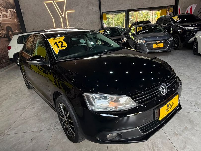 VolksWagen JETTA Highline 2.0 TSI 16V 4p Tiptronic