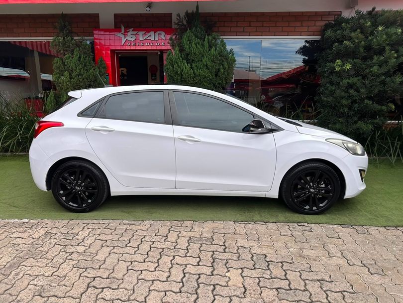Hyundai i30 1.8 16V Aut. 5p