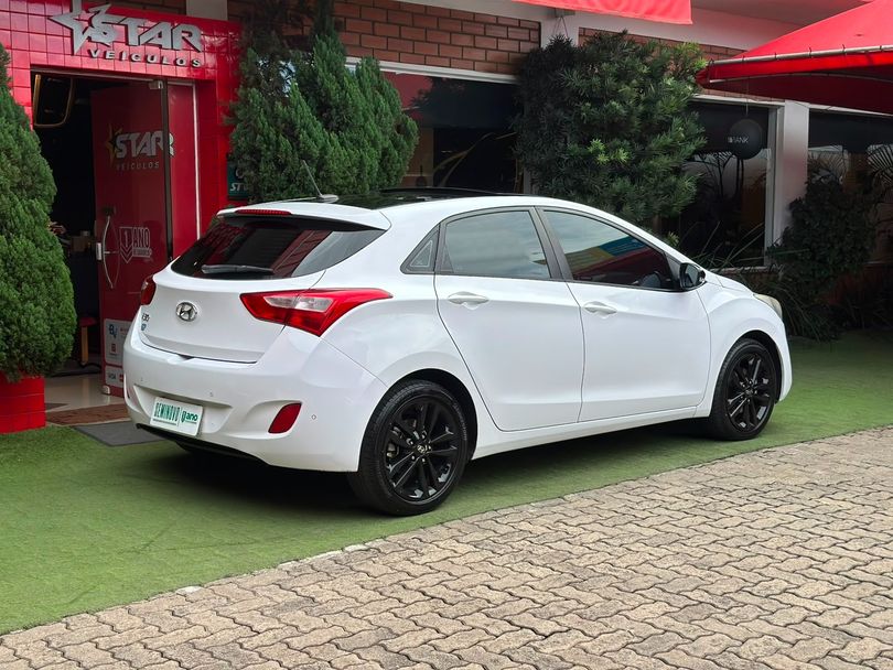 Hyundai i30 1.8 16V Aut. 5p
